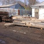 Помощь в деле: 150 кубометров доски и бруса от Ванинского порта для нужд района