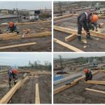 На производственной базе предприятия продолжаются работы по обновлению кровли ремонтного бокса 